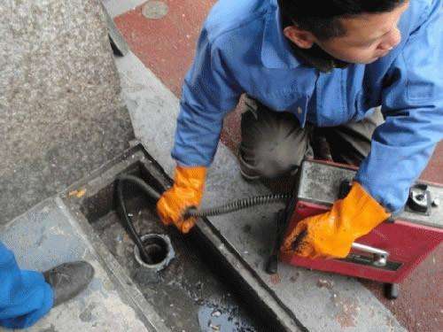 四子王疏通下水道