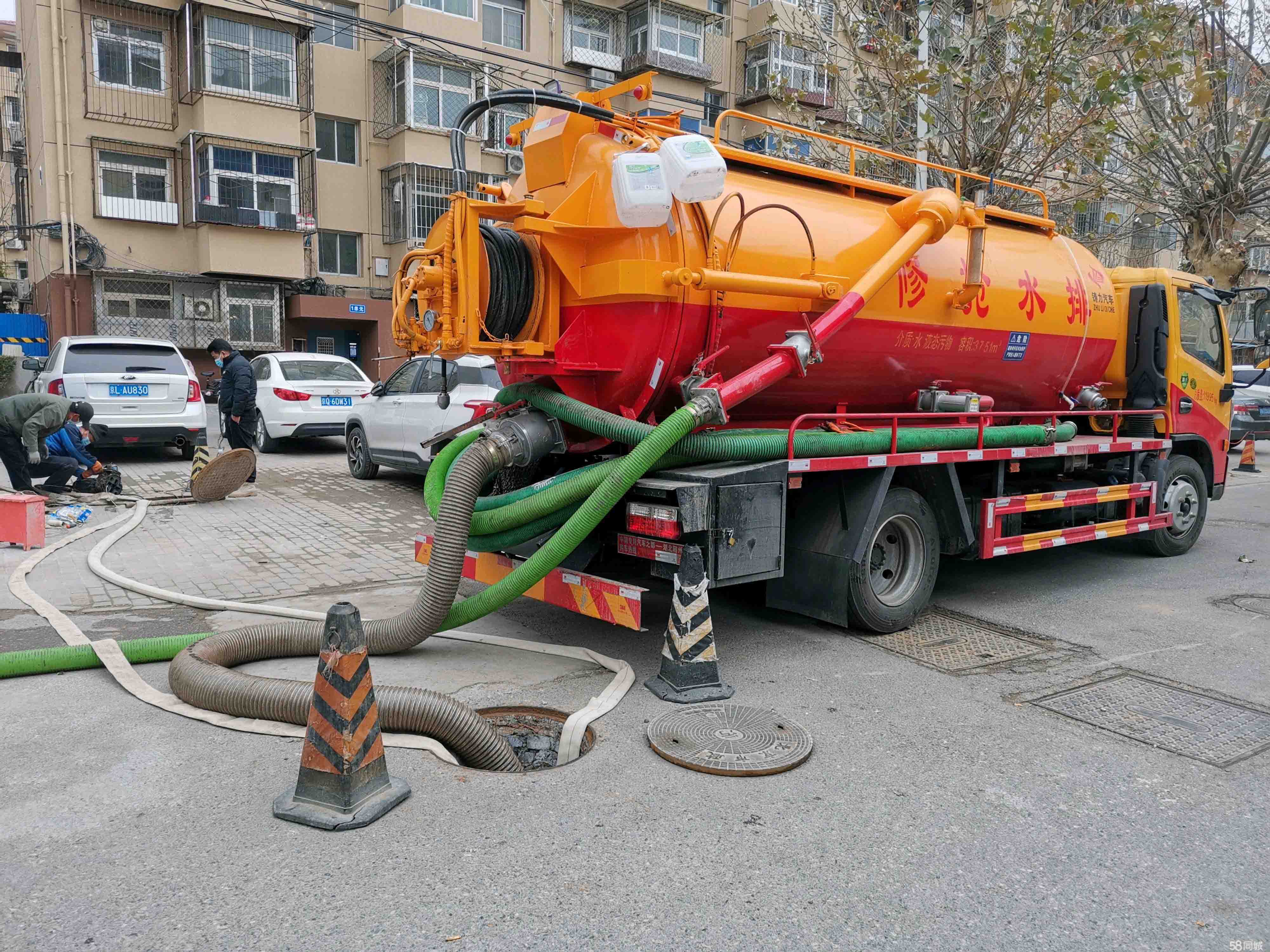 四子王抽粪吸污